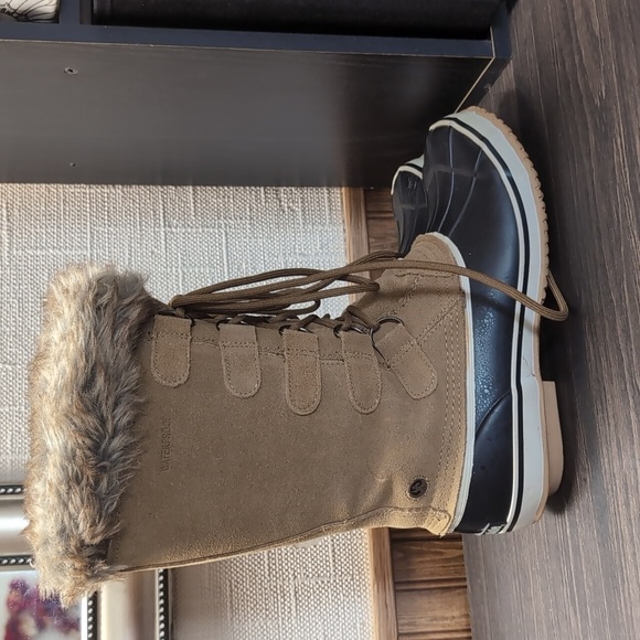 Northside Kathmandu Tan Suede Duck Boot Faux Fur Lined Size 9 - Picture 3 of 7